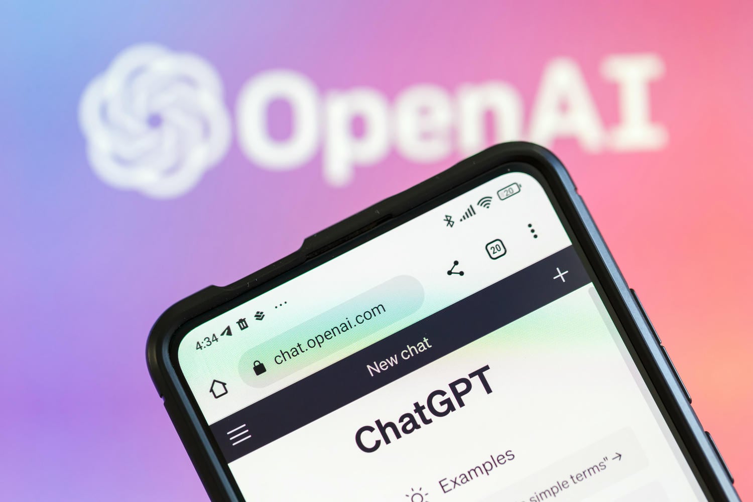 Čaká nás veľká zmena: ChatGPT sa stane super-asistentom, Apple a Google sú v ohrození (čo sa chystá)