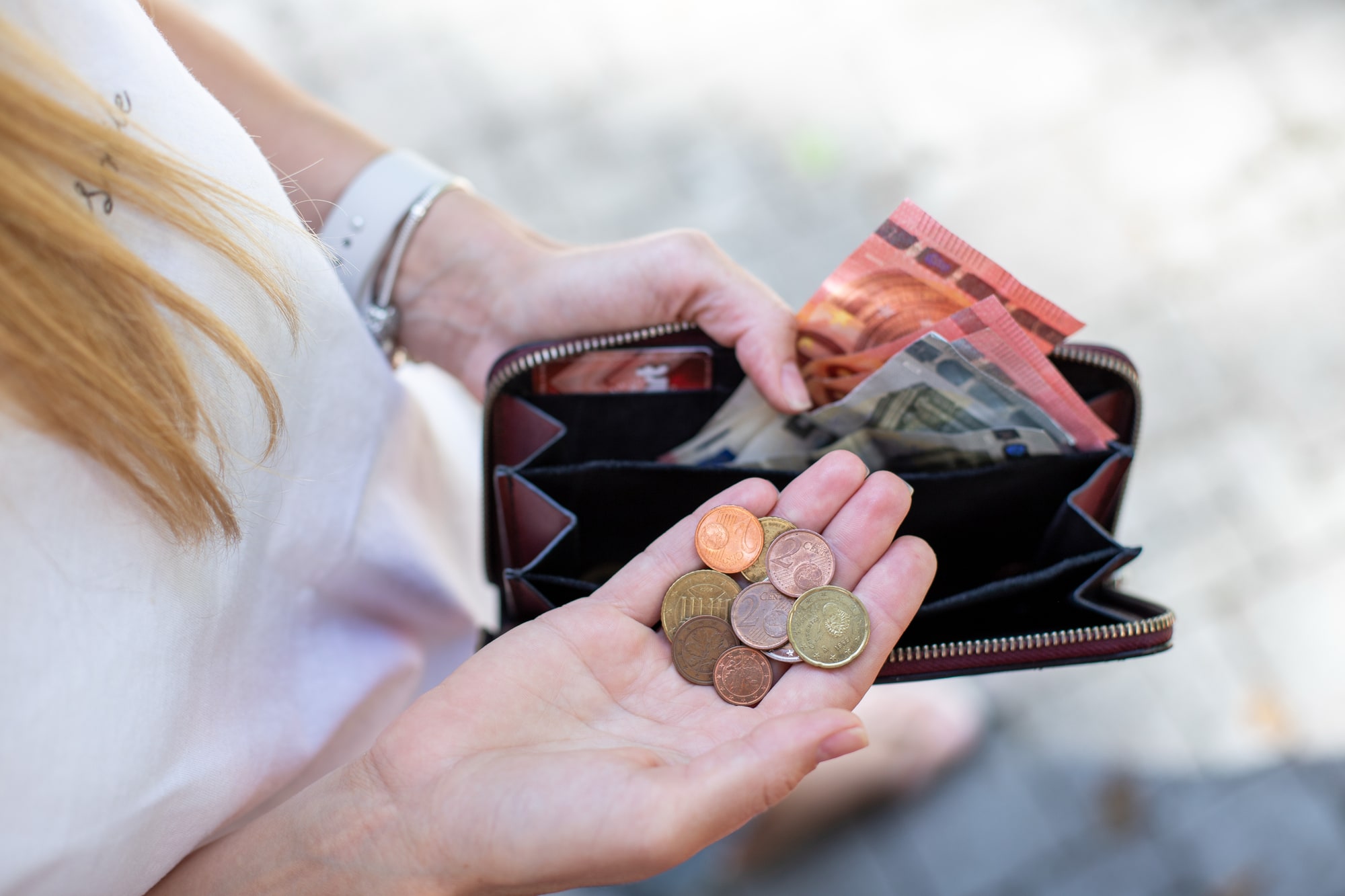 Slovákom síce stúpli platy, no väčšina necíti žiadne zlepšenie: Pozrite si dôvod a aktuálny zoznam miezd podľa odvetví