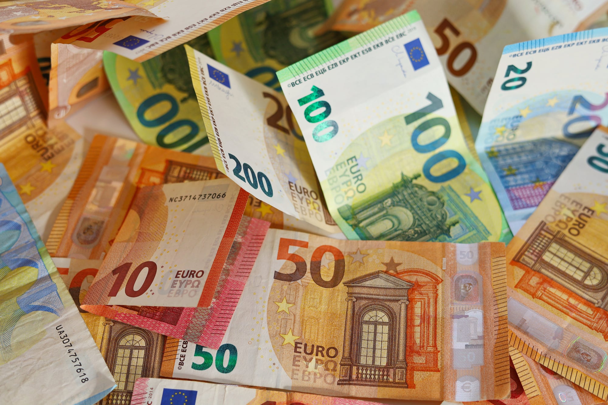Slováci netušia, že im za TÚTO bežnú chybu hrozí pokuta až 16 000 eur. Môžete ju robiť aj vy