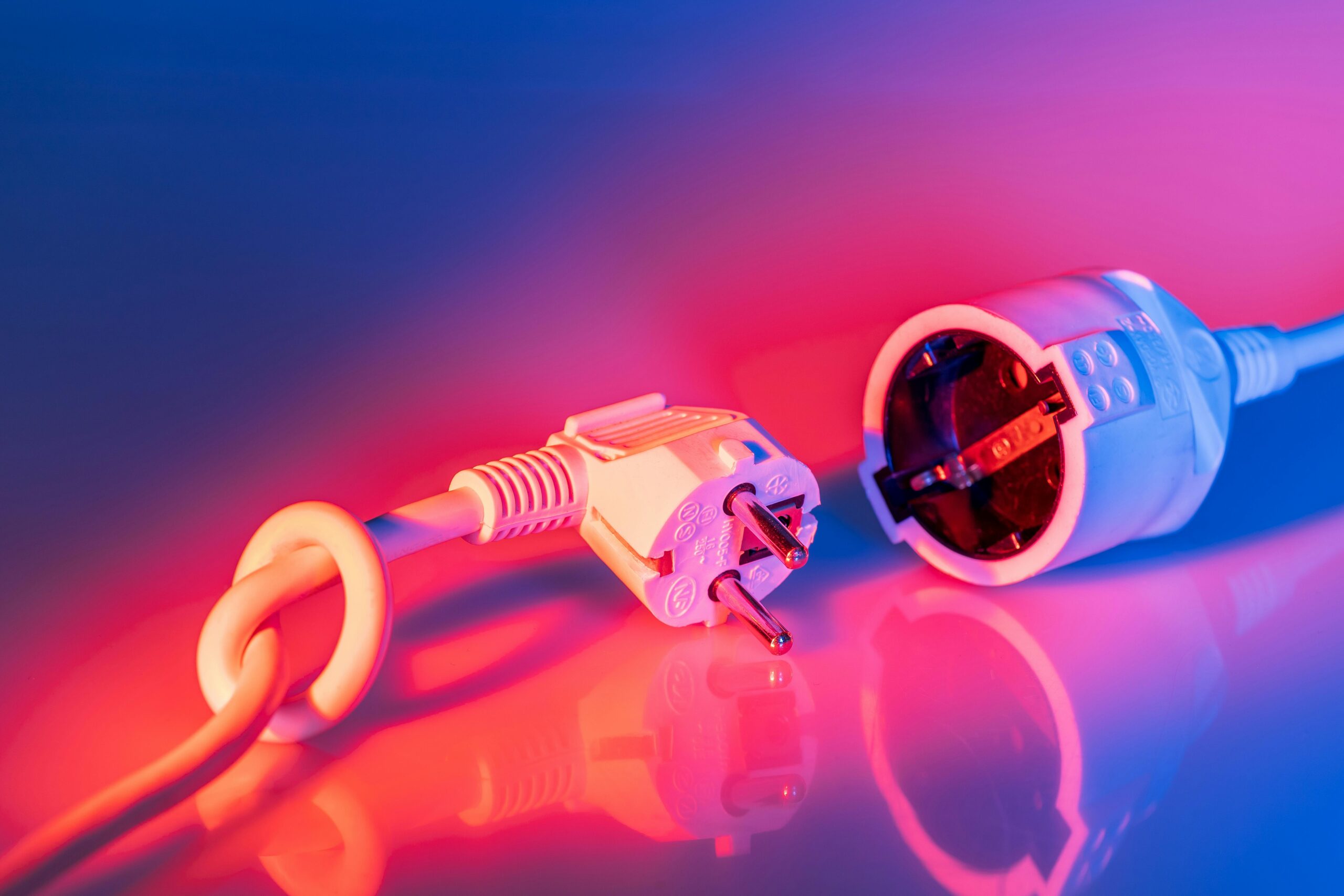 Odborníci varujú: Tieto spotrebiče môže poškodiť, ak ich pravidelne odpájate od elektriny