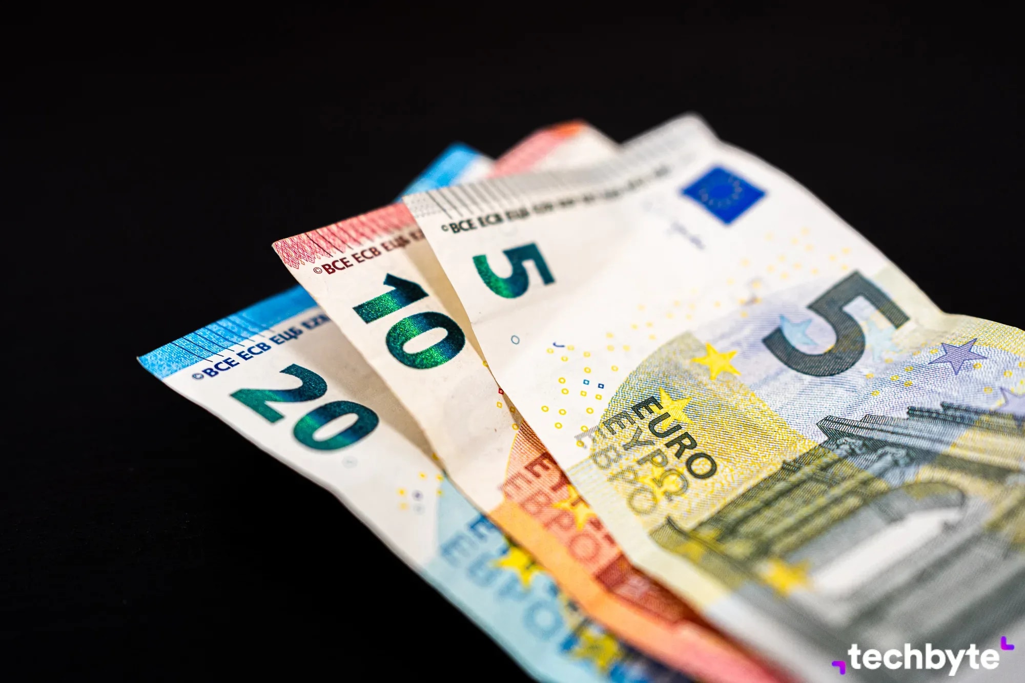 POZOR: Polícia pritvrdila. Za jediný telefonát môžete prísť o 1 700 €