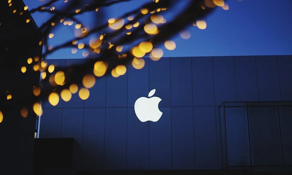 Apple v šoku: Čínsky gigant čelí obvineniu z krádeže tajomstiev, detaily vyrážajú dych