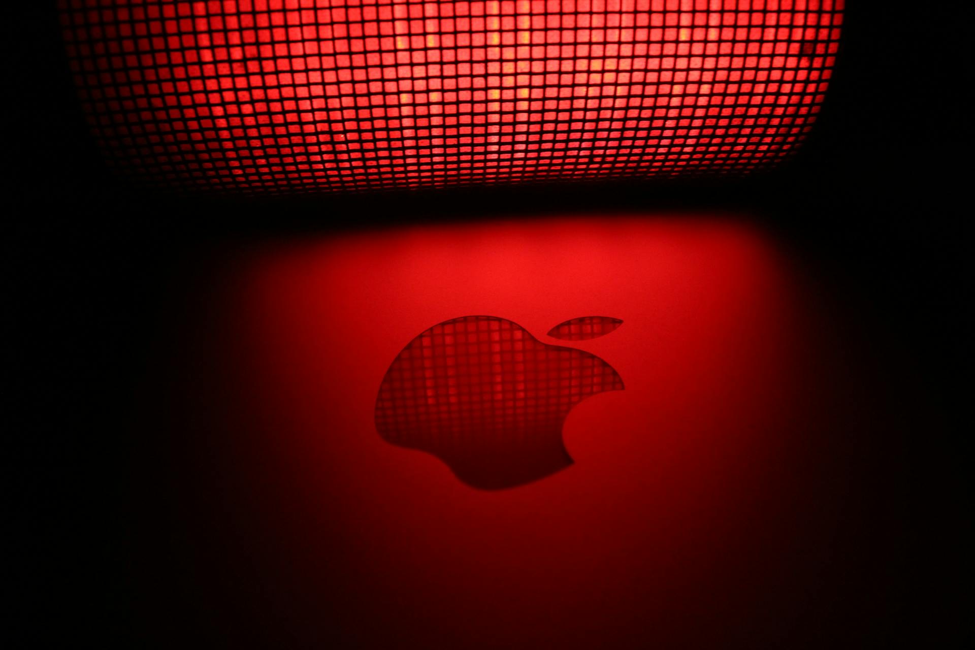 Apple narazil na tvrdú realitu: Nové produkty sklamali, nasledoval pád akcií