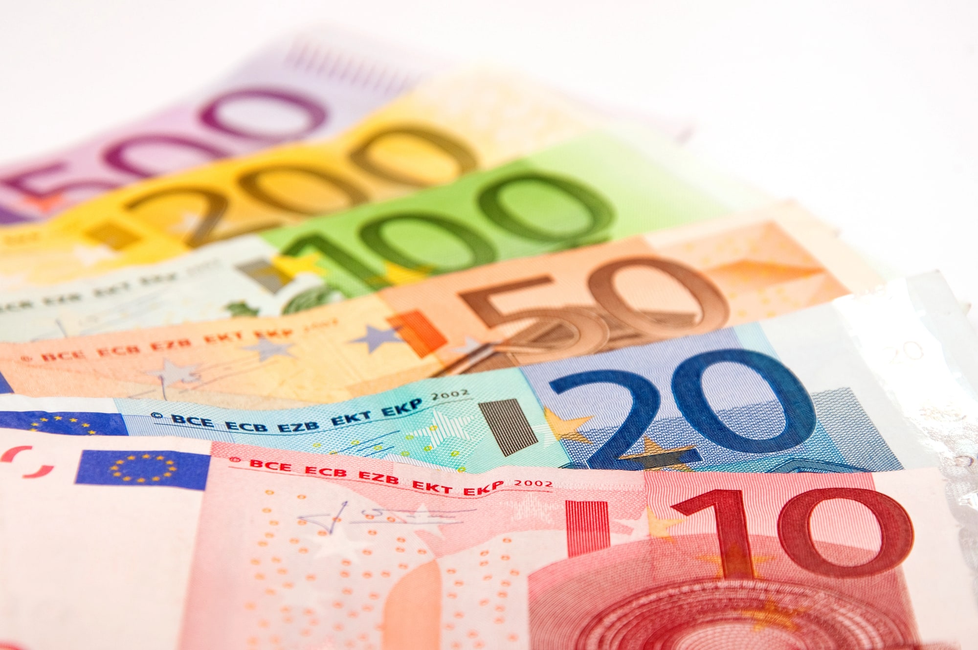 Slováci prichádzajú o stovky eur ročne: TENTO zlozvyk vás stojí peniaze aj životné prostredie