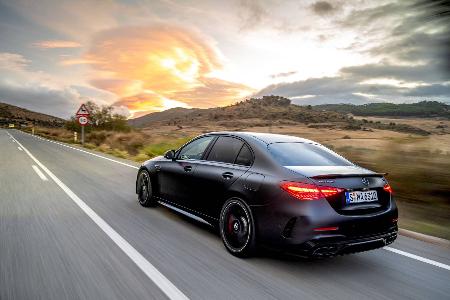 Zákaz zhora mení pravidlá: Mercedes potichu pochováva hlučné AMG legendy, fanúšikovia majú posledné mesiace na reakciu